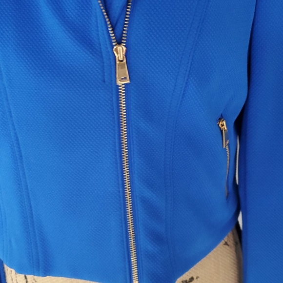 Jacket - Picture 2 of 6